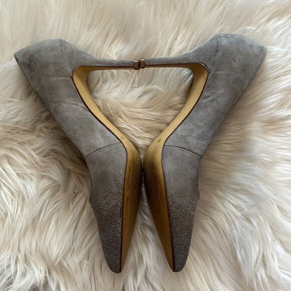 BCBG | Silver Glittery Heels Size 7.5 - Picture 3 of 9